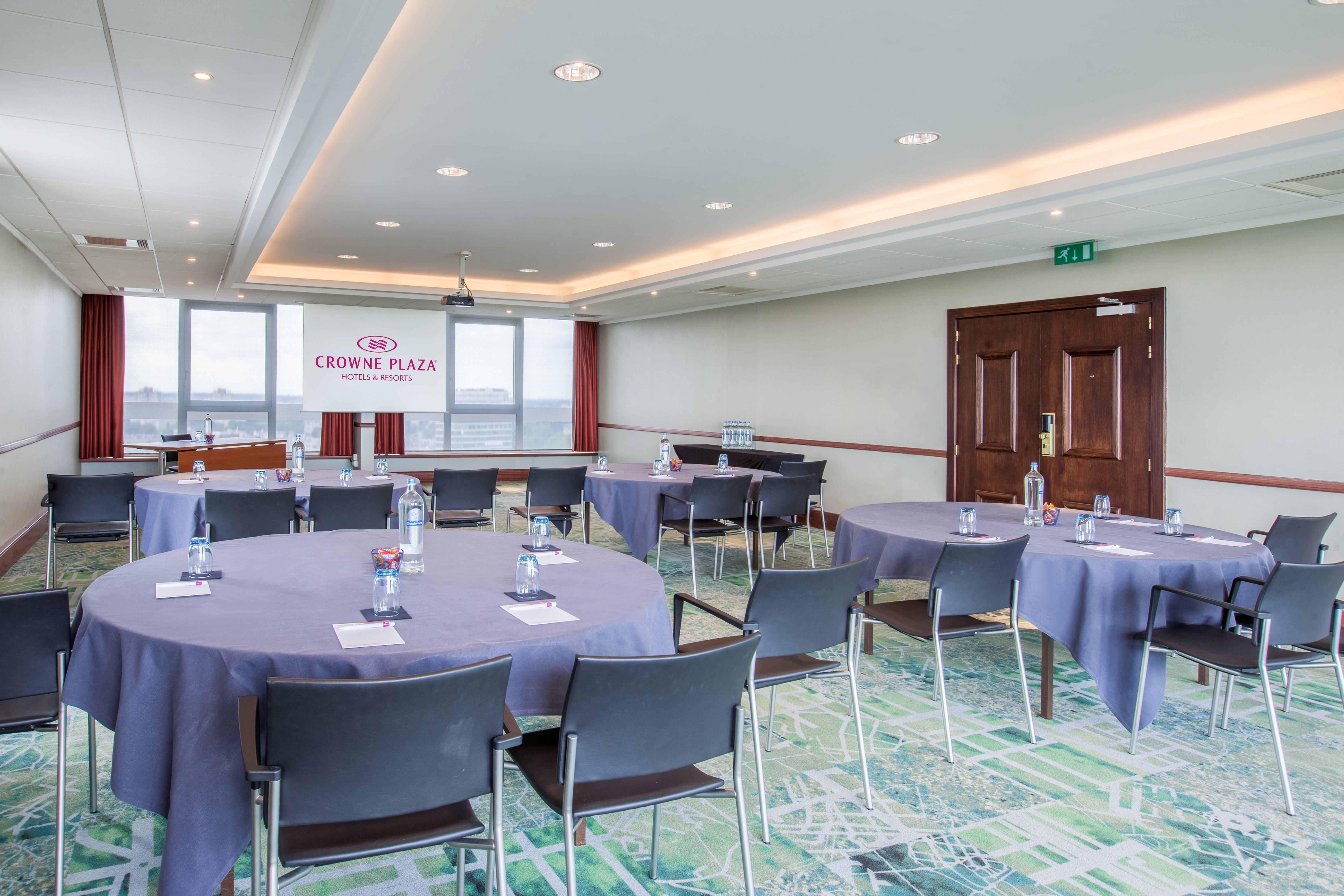 Crowne Plaza Antwerpen By Ihg Hotel Exterior photo