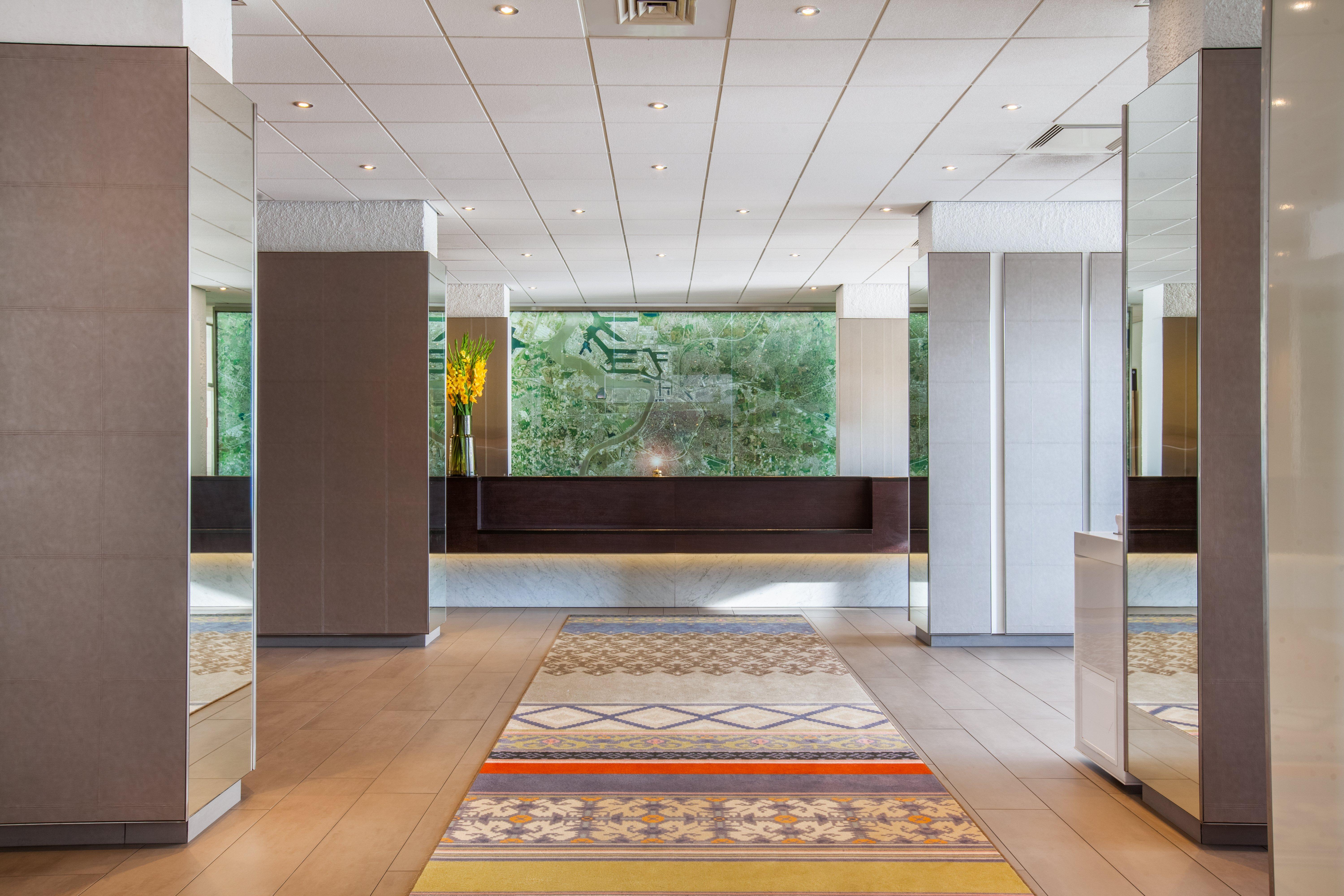 Crowne Plaza Antwerpen By Ihg Hotel Exterior photo