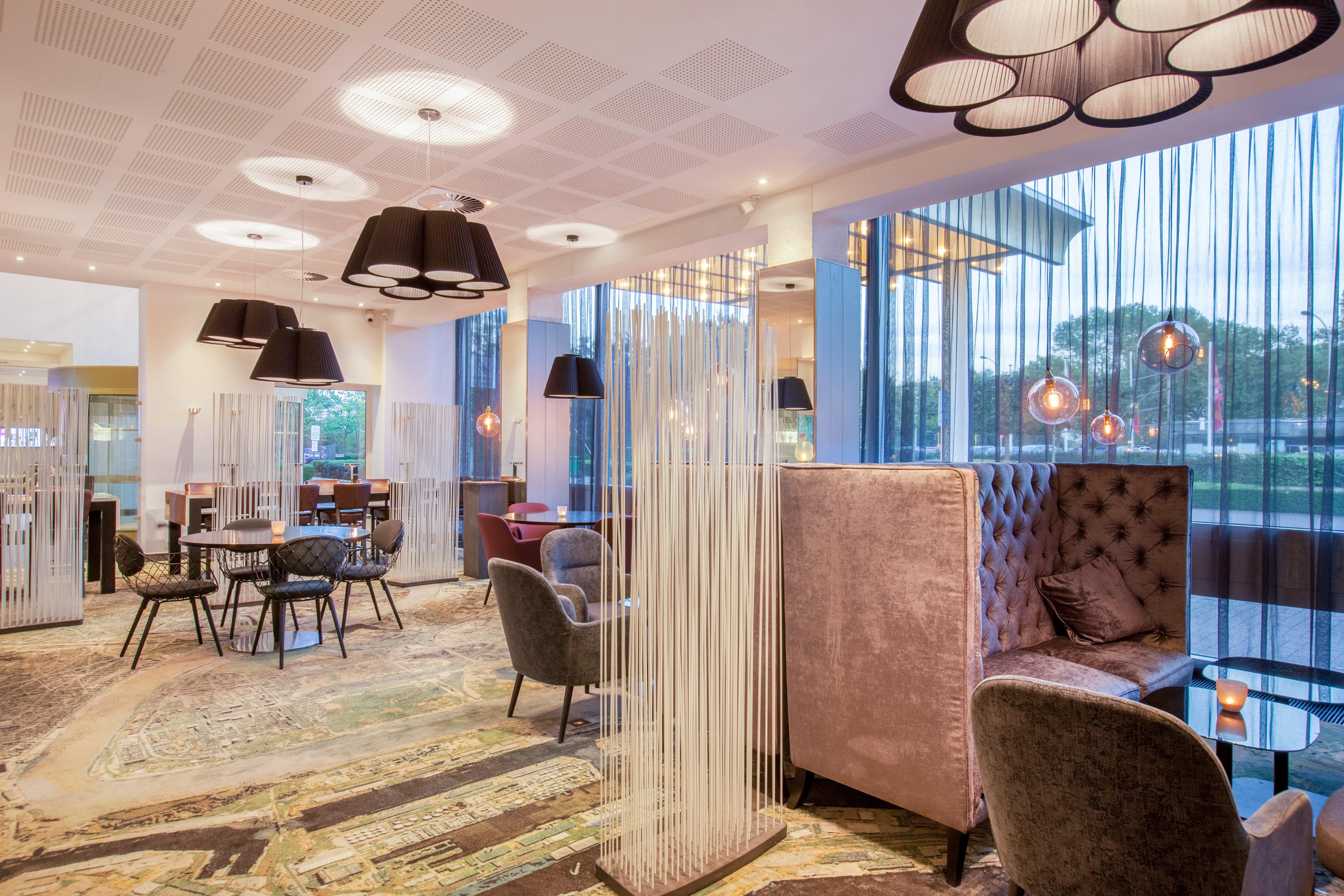 Crowne Plaza Antwerpen By Ihg Hotel Exterior photo