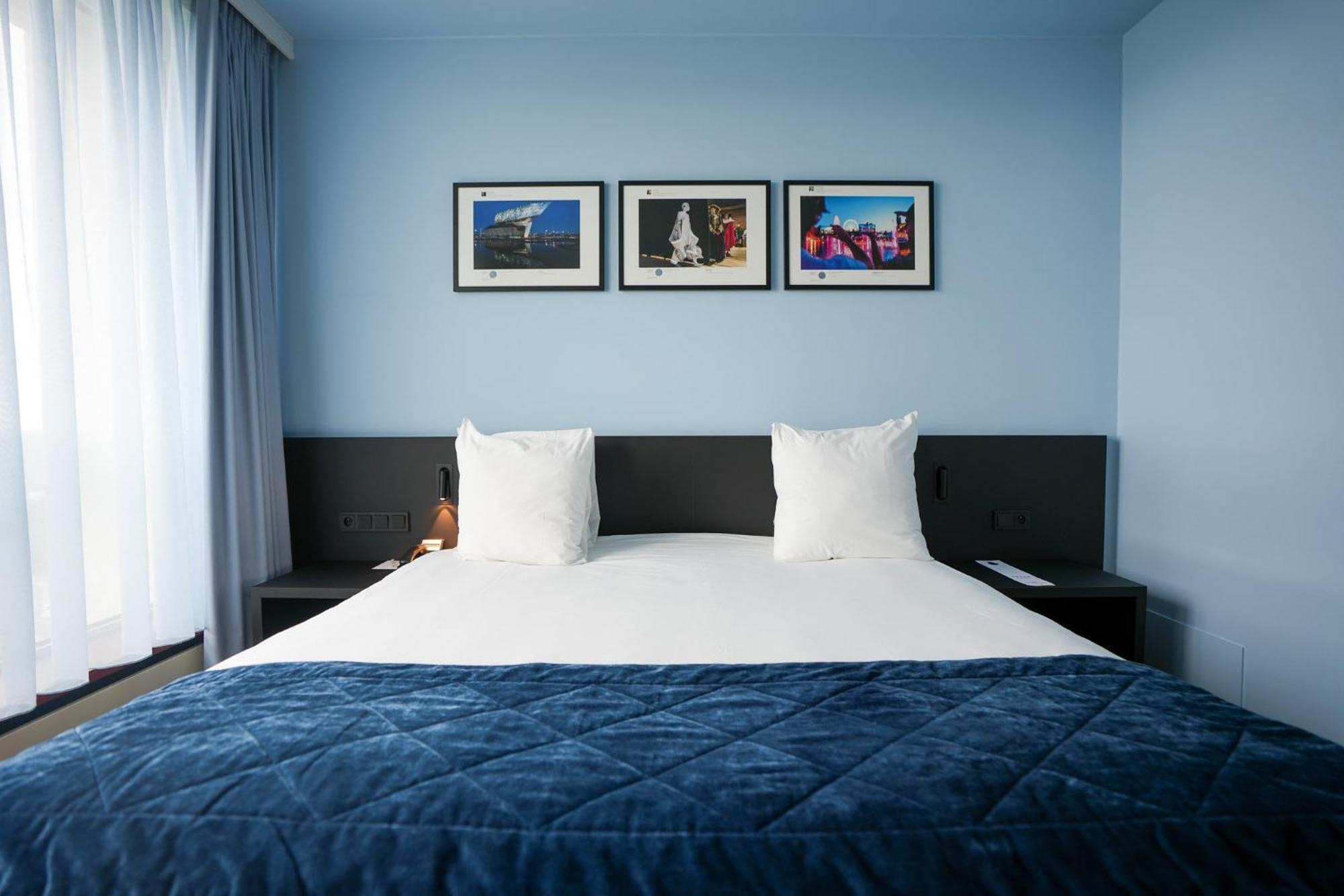 Crowne Plaza Antwerpen By Ihg Hotel Exterior photo