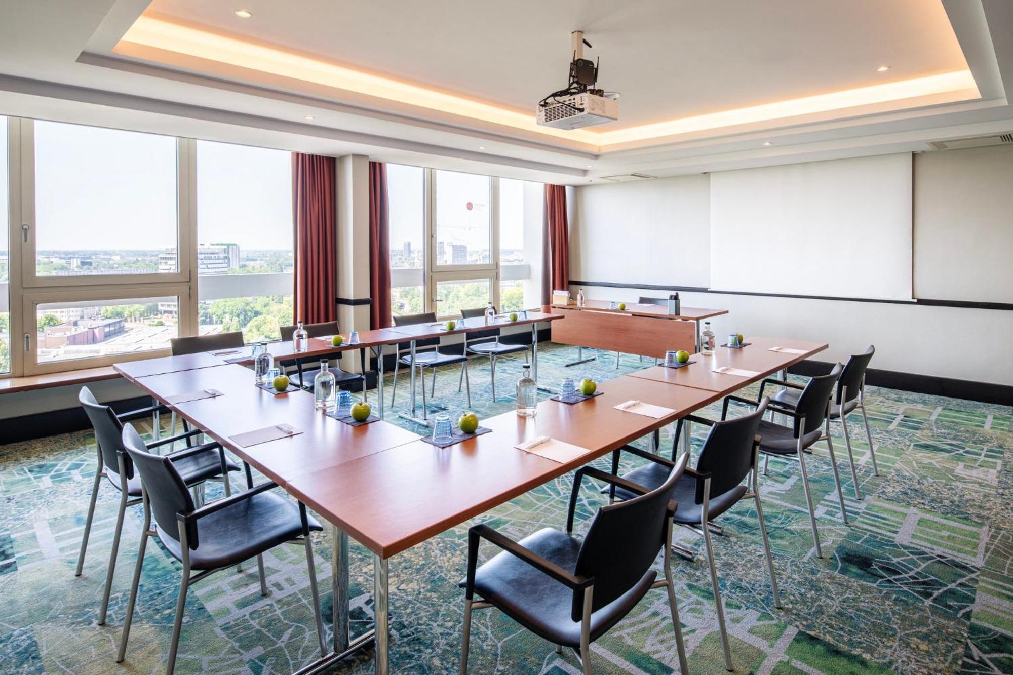 Crowne Plaza Antwerpen By Ihg Hotel Exterior photo