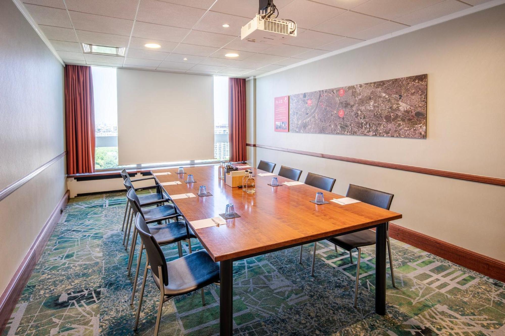 Crowne Plaza Antwerpen By Ihg Hotel Exterior photo
