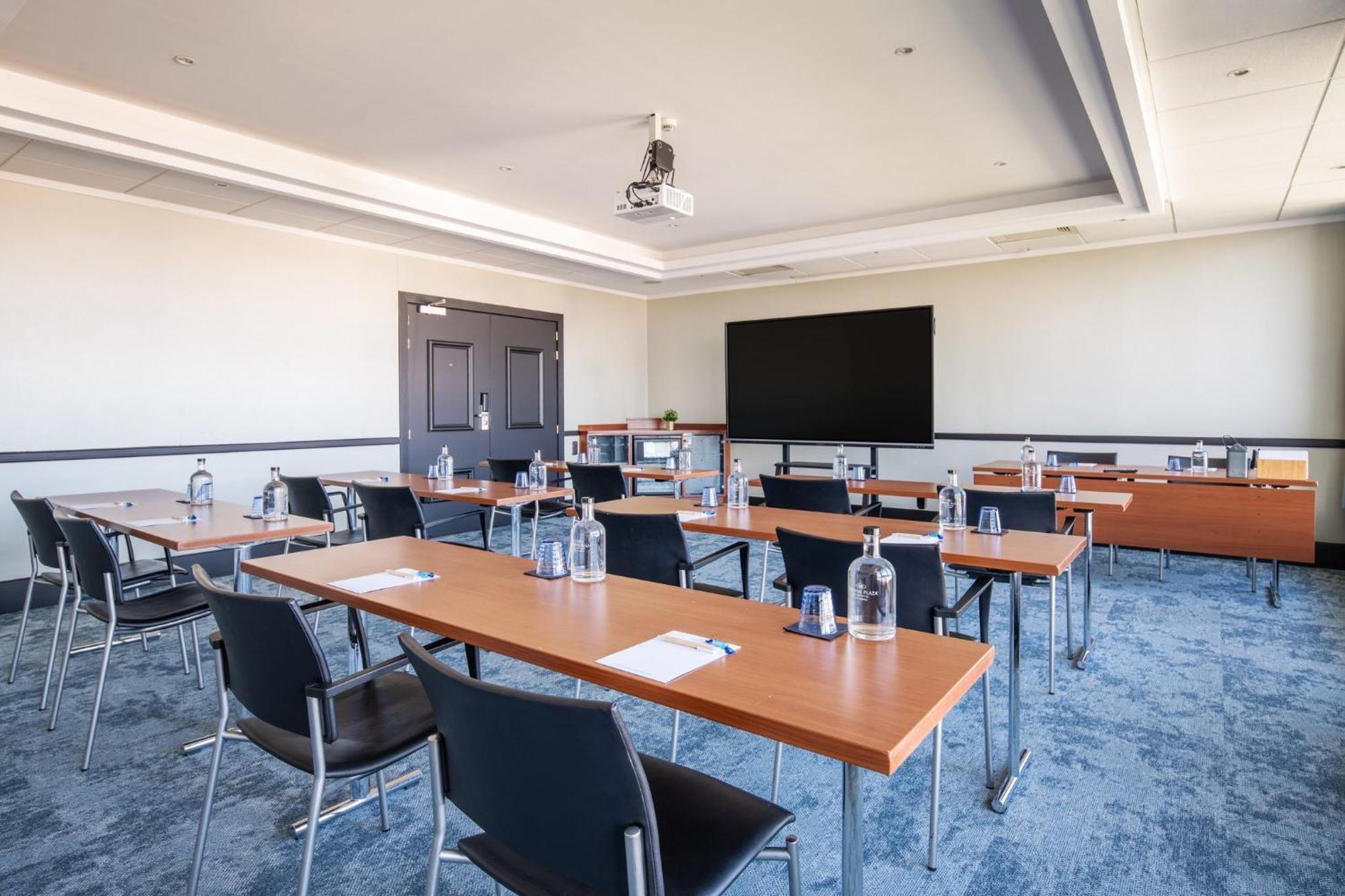 Crowne Plaza Antwerpen By Ihg Hotel Exterior photo